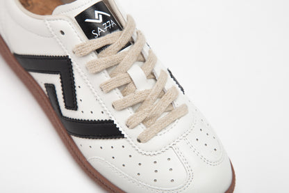 SA77A STEPS NOIR ET BLANC