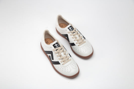 SA77A STEPS NOIR ET BLANC