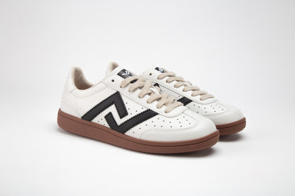 SA77A STEPS NOIR ET BLANC