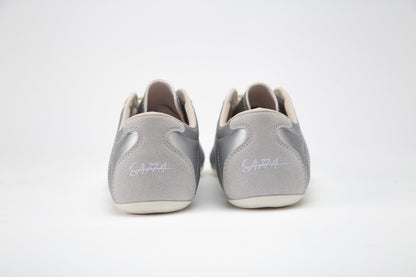 SA77A颯合 AMOY COSMIC CHROME. The brand that spells H with double seven. Sa77a Sustainable sneaker. A pair of SA77A sustainable sneakers. Back