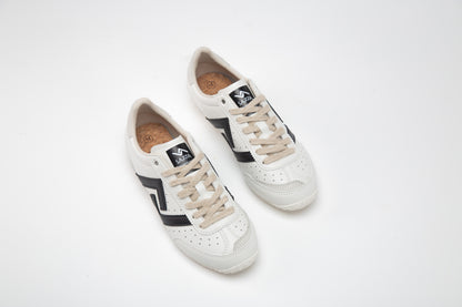 SA77A 颯合 SA77A Cathay Noir et Blanc vegan sustainable sneaker, Top view
